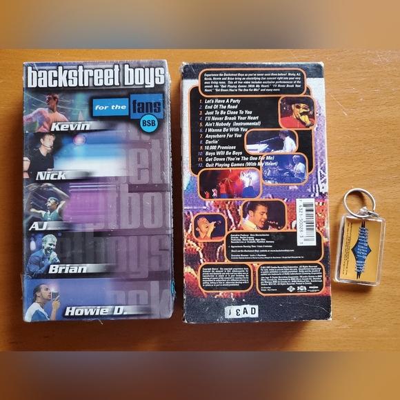 Backstreet Boys VHS tapes x2 & Keychain - Picture 4 of 8